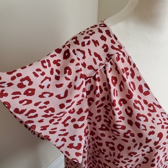 Penningtons V-Neck Blouse with Button Front Size 1X - Picture 8 of 12